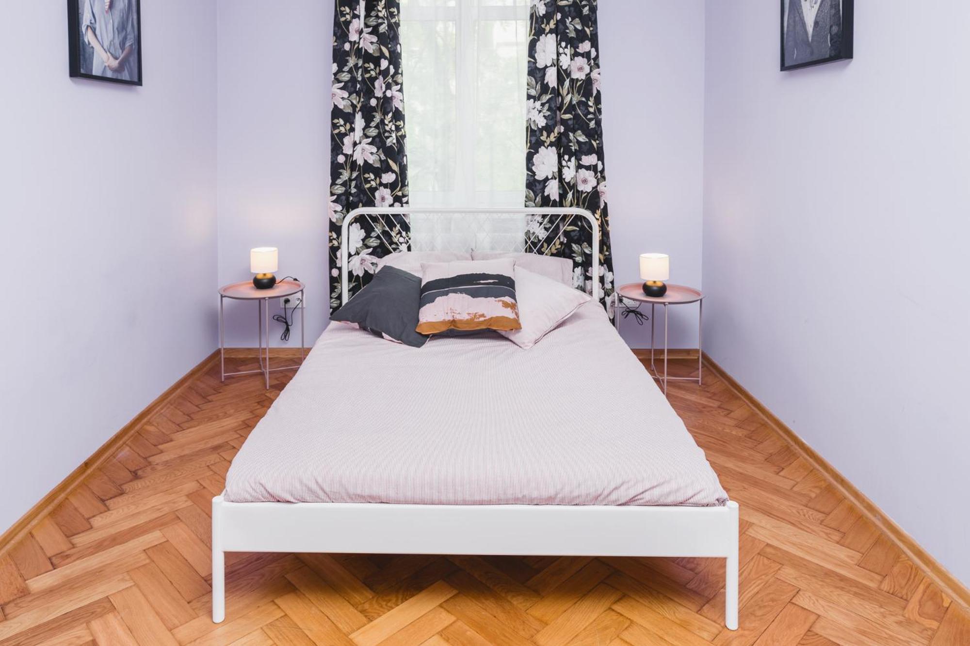 Modern Urban Escape - Old Town Apartment - By Upstairs Krakau Exterior foto